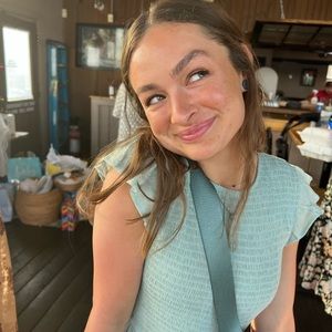 Meet your Posher, Sierra